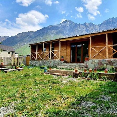 Oda Kazbegi Bagian luar foto